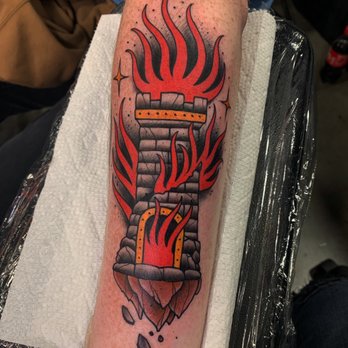 Broken Circle Tattoo - Tattoo Near Me - Burleson, Texas