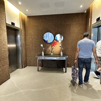Pullman Paris Centre Bercy - Elevators - Hotels Near Me - Paris, 75 Pullman Paris Centre Bercy - Elevators - Hotels Near Me - Paris, 75