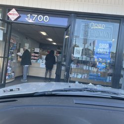 Robertson Specialty Pharmacy