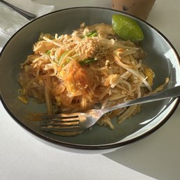 Thai noodles with Chicken Thai noodles with Chicken