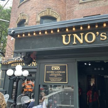 Pizzeria Uno - outside - Pizza Near Me - Chicago, Illinois