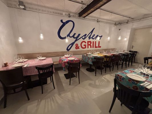 Oysters & Grill by null