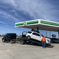 Chavez Towing - Professional service available 24/7