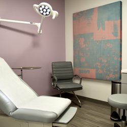 Jasmine Yun, MD - Exam Room