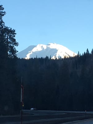 Dunsmuir Inn & Suites by null