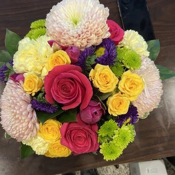 Soderberg's Florist & Flower Delivery - Florists Near Me - Minneapolis, Minnesota