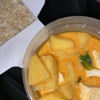 White Springs Cafe - Pineapple Curry - Thai Near Me - Arcadia, California White Springs Cafe - Pineapple Curry - Thai Near Me - Arcadia, California