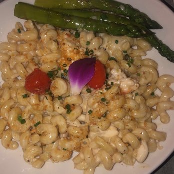 Square Grouper - Islamorada - Lobster Mac and Cheese - Seafood Near Me - Islamorada, Florida