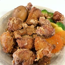Taiwanese crispy chicken and minced pork rice bowl with egg Taiwanese crispy chicken and minced pork rice bowl with egg