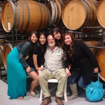 Grapeline Wine Tours - Wine Tours Near Me - Paso Robles, California Grapeline Wine Tours - Wine Tours Near Me - Paso Robles, California