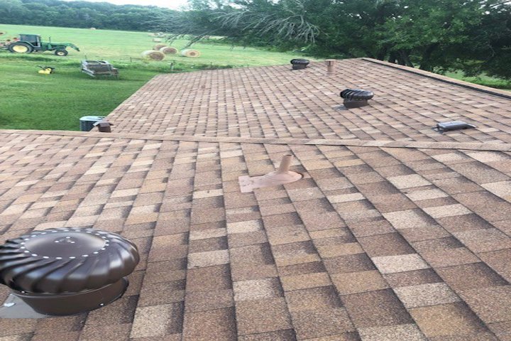 Slide of East Texas Roofing