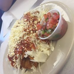 Delicias Latinas - Traditional tacos
