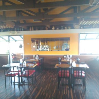 La Playa Mexican Restaurant - Spacious, good for groups, birthdays, or conferences (I'm told) - Mexican Near Me - Fort Bragg, California