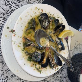 Mama Carolla's - Steamed Mussels - Italian Near Me - Indianapolis, Indiana Mama Carolla's - Steamed Mussels - Italian Near Me - Indianapolis, Indiana