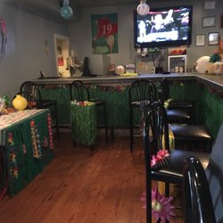 Josephine's - Inside of 19th hole