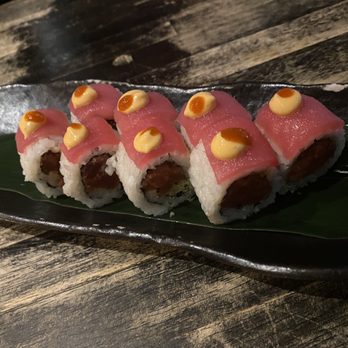 Pubbelly Sushi - Two timing tuna roll - Sushi Bars Near Me - Kendall, Florida Pubbelly Sushi - Two timing tuna roll - Sushi Bars Near Me - Kendall, Florida