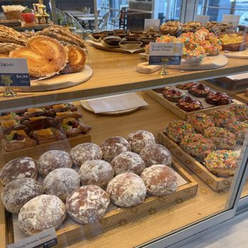 Paris Baguette - Bakeries Near Me - Houston, Texas