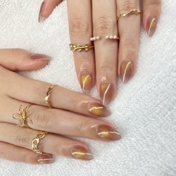 Bombshell Nails & Spa