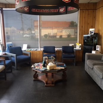 Morgan Auto Service + - Customer Waiting Area - Auto Repair Near Me - Kingsport, Tennessee Morgan Auto Service + - Customer Waiting Area - Auto Repair Near Me - Kingsport, Tennessee