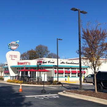 Truett's Grill - Outside - New American Near Me - McDonough, Georgia