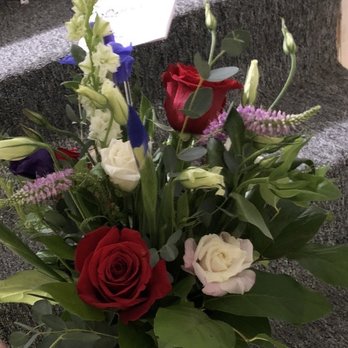 Black Iris Florist - What i received - Florists Near Me - Virginia Beach, Virginia Black Iris Florist - What i received - Florists Near Me - Virginia Beach, Virginia