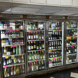 Ronnie's Wine & Spirits