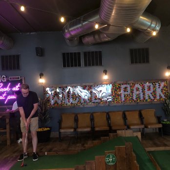 Big Mini Putt Club - Mini Golf Near Me - Chicago, Illinois
