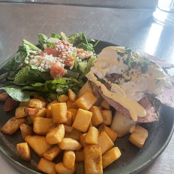 Leeland House - Leeland Benedict - Breakfast & Brunch Near Me - Houston, Texas Leeland House - Leeland Benedict - Breakfast & Brunch Near Me - Houston, Texas