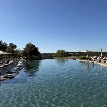 La Cantera Resort & Spa - Large pool - Resorts Near Me - San Antonio, Texas
