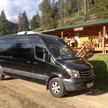Le Tour - Wine Tours Near Me Le Tour - Wine Tours Near Me