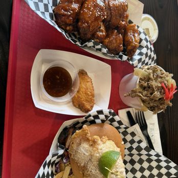 Cluckin Dog - Wings, Sumowich, Beef n Cup, single wing with angry garlic bee sauce - Chicken Wings Near Me - Eugene, Oregon