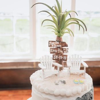 Bakies At I’on - Top of the cake! - Bakeries Near Me - Mount Pleasant, South Carolina