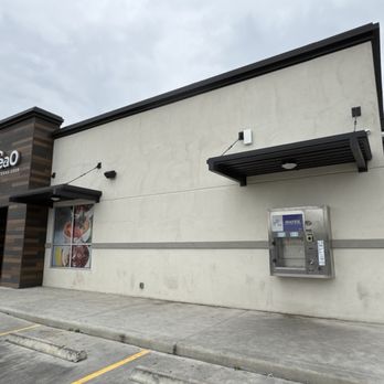HTeaO - Side entrance w/ water refill station. - Coffee & Tea Near Me - San Antonio, Texas