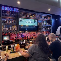 Cayo Caribe - Old San Juan - PICKLEBALL AT THE BAR!!!