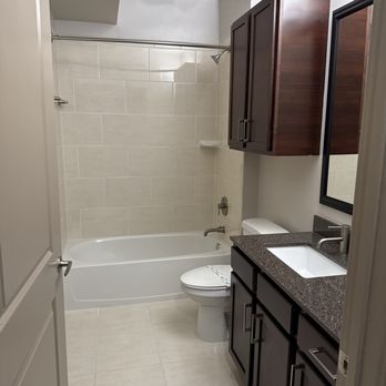 ICON - Apartments Near Me - Hernon, Virginia