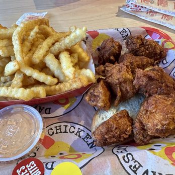 Dave's Hot Chicken - 10 pc. Dave's Bites w/ Fries - Chicken Shop Near Me - Altamonte Springs, Florida Dave's Hot Chicken - 10 pc. Dave's Bites w/ Fries - Chicken Shop Near Me - Altamonte Springs, Florida