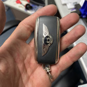 Top Tech Automotive Locksmith - Bentley keys made to factory specification - Keys & Locksmiths Near Me - Walnut, California Top Tech Automotive Locksmith - Bentley keys made to factory specification - Keys & Locksmiths Near Me - Walnut, California