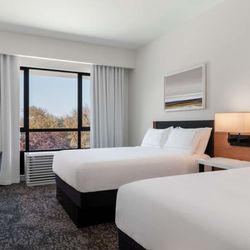 The Fort Sutter Hotel Sacramento, Tapestry Collection by Hilton - Guest room