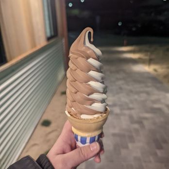 The Knack - Ice cream - Burgers Near Me - Hyannis, Massachusetts