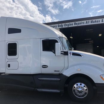 Arrow Truck Sales - Commercial Truck Dealers Near Me - Fontana, California Arrow Truck Sales - Commercial Truck Dealers Near Me - Fontana, California
