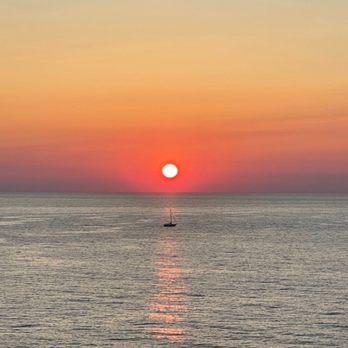 South Cliff Inn - Sunset from the deck - Bed & Breakfast Near Me - St. Joseph, Michigan