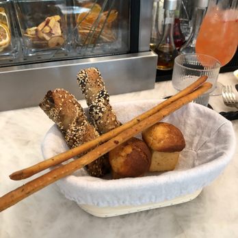 Le Jardinier - A basket of freshly baked warm gluten-free bread - French Near Me - Houston, Texas