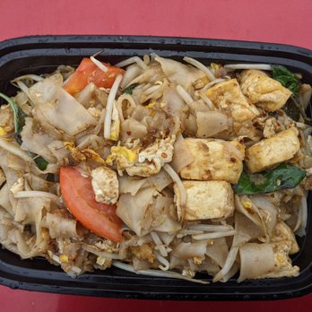 Thai Pepper - Pad Kee Mow - tasty and big portion - Thai Near Me - Huntington Beach, California Thai Pepper - Pad Kee Mow - tasty and big portion - Thai Near Me - Huntington Beach, California