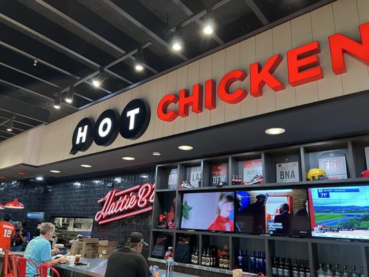 Hattie B’s Hot Chicken by null