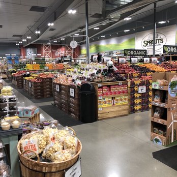 Sprouts - Huge Sprouts! One of the cashiers told me this was a model store in the past. - Grocery Near Me - West Covina, California