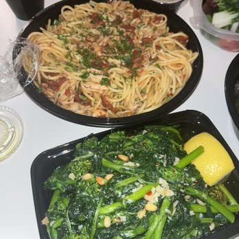 Edo's Squid - Broccoli Rabe , Garlic , Olive Oil; crab spaghetti - Italian Near Me - Richmond, Virginia