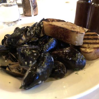 Bayside Restaurant - Mussels in cream broth - delicious - New American Near Me - Newport Beach, California