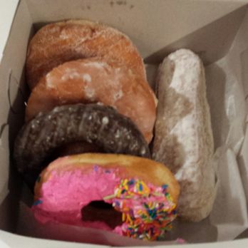 Neil's Donuts - Bakeries Near Me - Wallingford, Connecticut Neil's Donuts - Bakeries Near Me - Wallingford, Connecticut