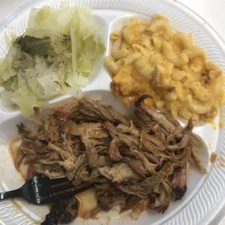 Mr. Tee’s Awesome BBQ & Home Cooking - Pulled pork, macaroni, cabbage