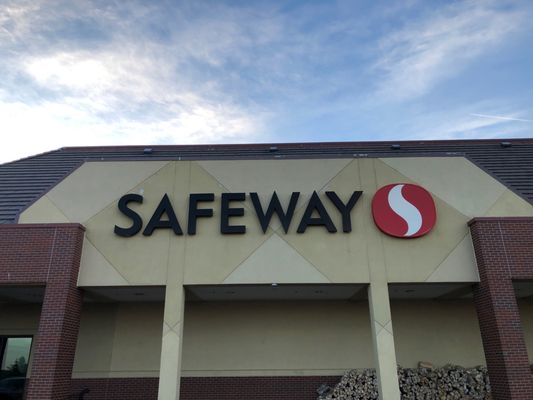 Safeway by null